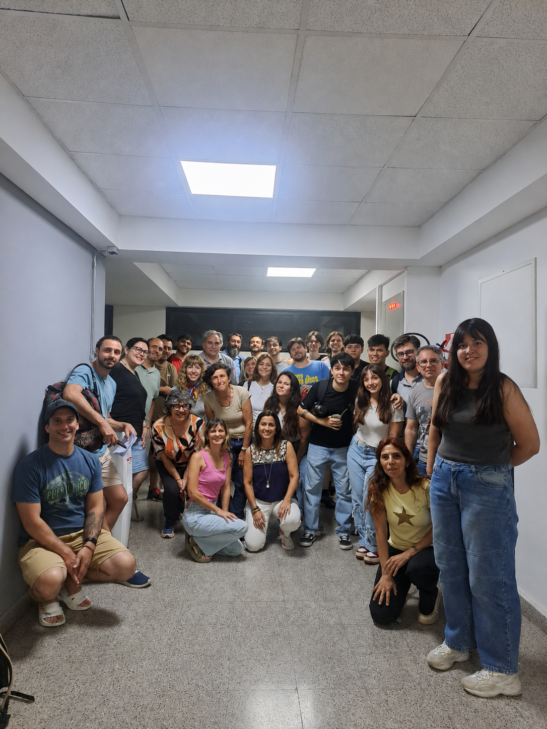 Equipo de estudiantes y docentes de ILyPC